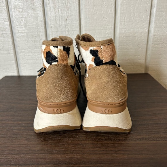 UGG Marin Cow Print Platform Booties, size 6. - Picture 3 of 8